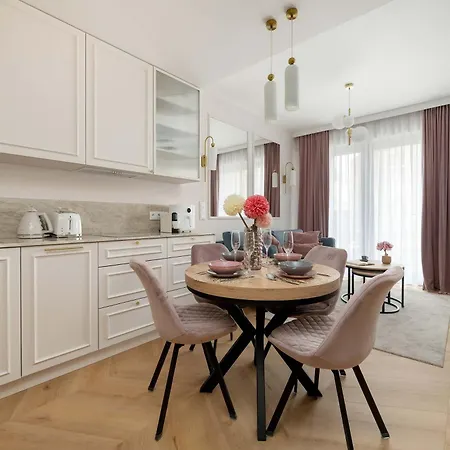 Lägenhet Stylish In With Air Conditioning, Close To The Market Square By Renters Prestige Wrocław