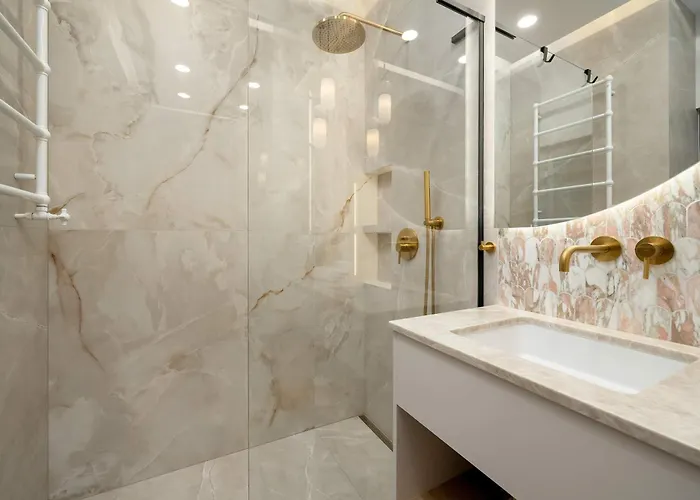 Apartman Stylish In With Air Conditioning, Close To The Market Square By Renters Prestige *