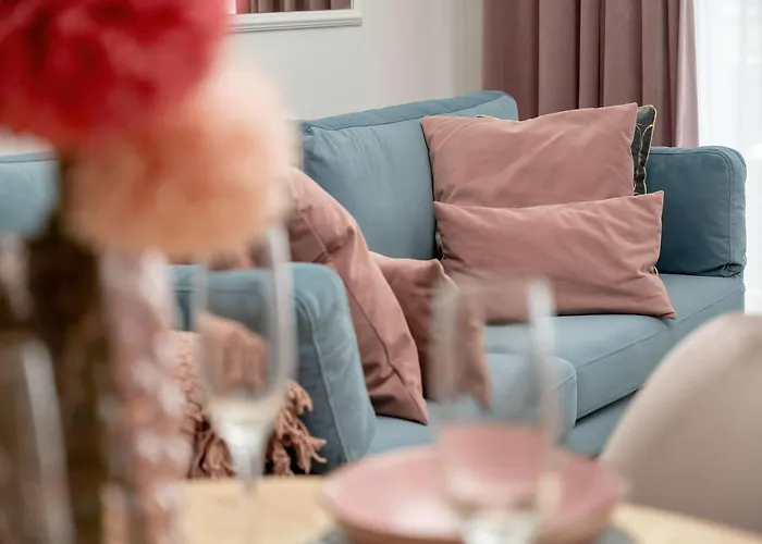 Stylish In With Air Conditioning, Close To The Market Square By Renters Prestige Apartman *